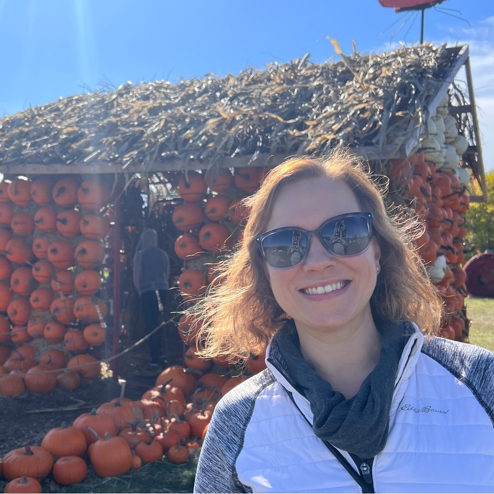 Meet your Posher, Pamela